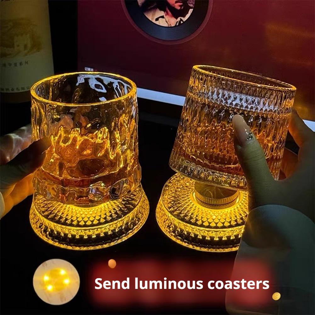 Old Fashioned Glass - 360 ° LEDライト付き回転式ウイスキーグラス、回転するクリスタルバーボンタンブラー、光るオールドファッションドスコッチグラスギフト