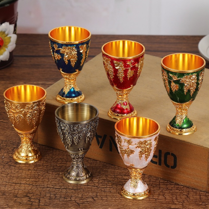 Old Fashioned Glass - ヨーロッパワイングラス、合金ヴィンテージポータブルホワイトカップ、彫刻ミニスピリットウォッカカップ、卓上リビングルーム装飾、30ml、1個