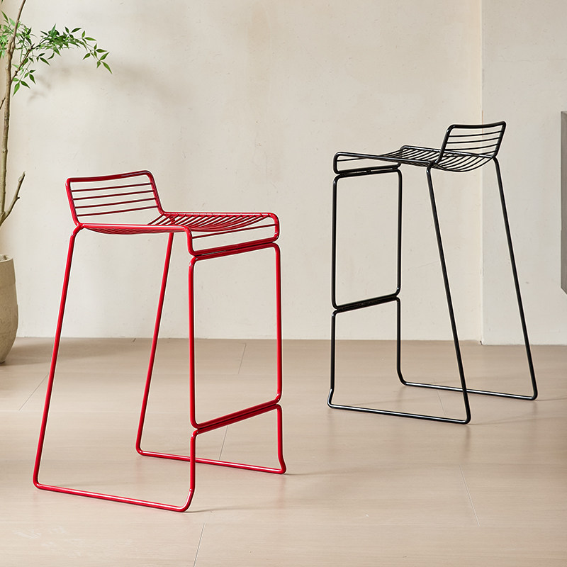 北欧ミニマリストバースツール、モダンな屋外用鉄製ハイチェア、 - Home Bar Seating のレビューと価格