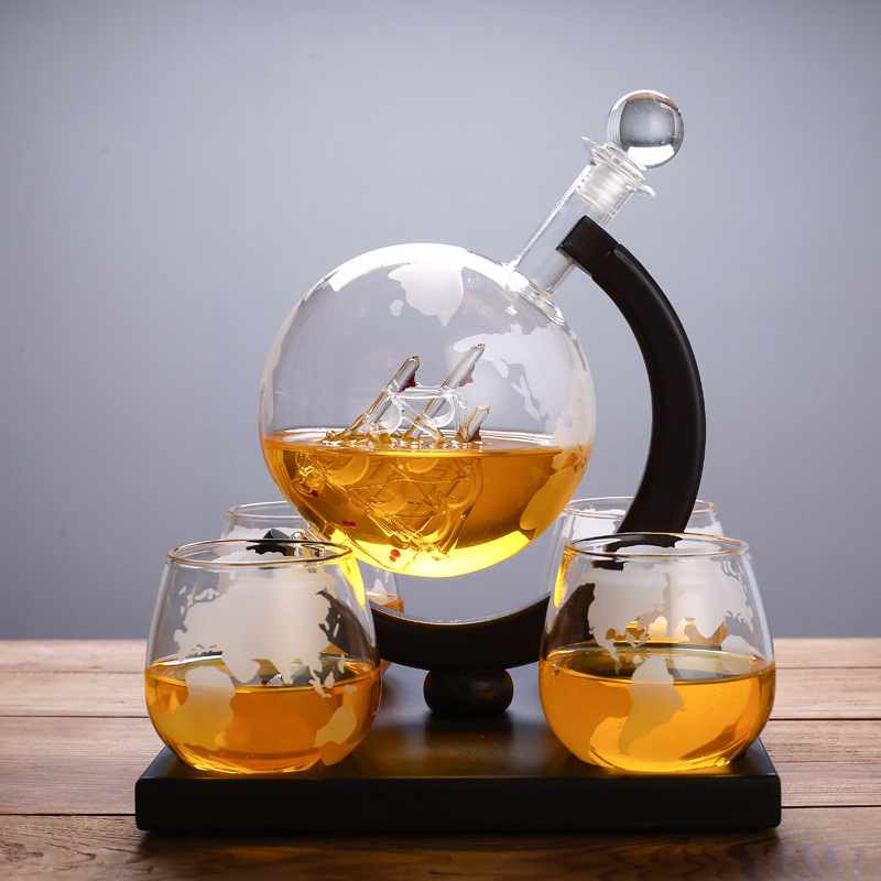 地球儀型デカンタ、セーリングウイスキーグラスディスペンサー、 - Decanter Globe Set のレビューと価格