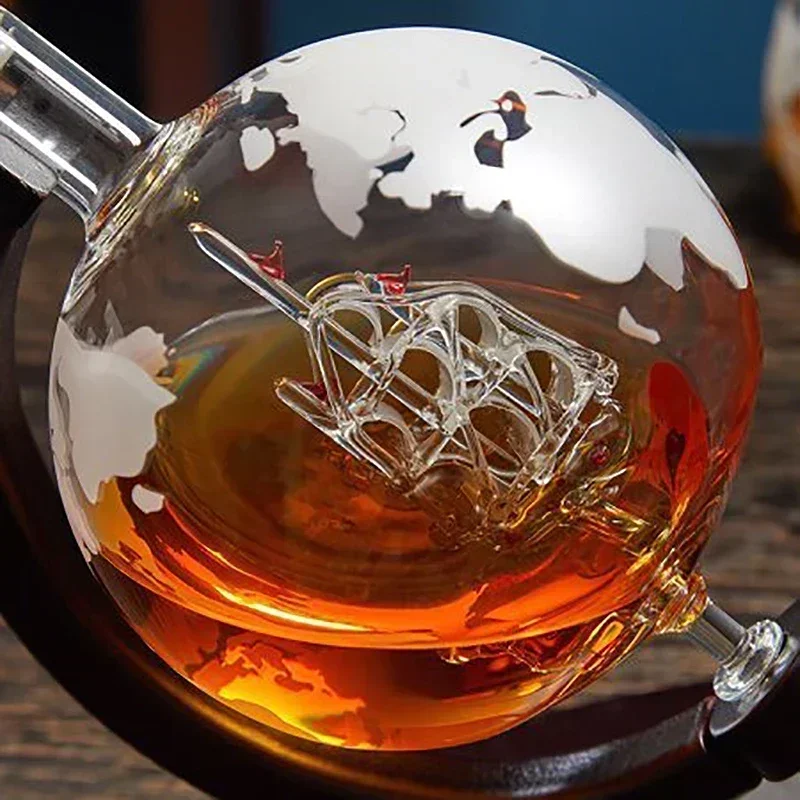 クリエイティブな地球のディテール,鉛フリーのカラフ,絶妙な木 - Decanter Globe Set のレビューと価格