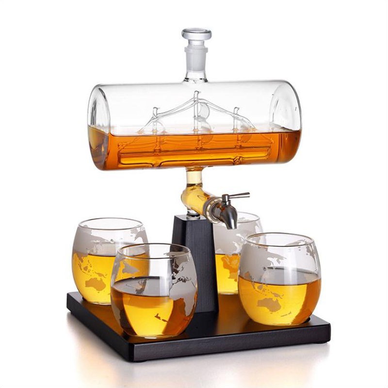 アンティーク調のウイスキーデカンタ、ワインシップデカンタセッ - Decanter Globe Set のレビューと価格