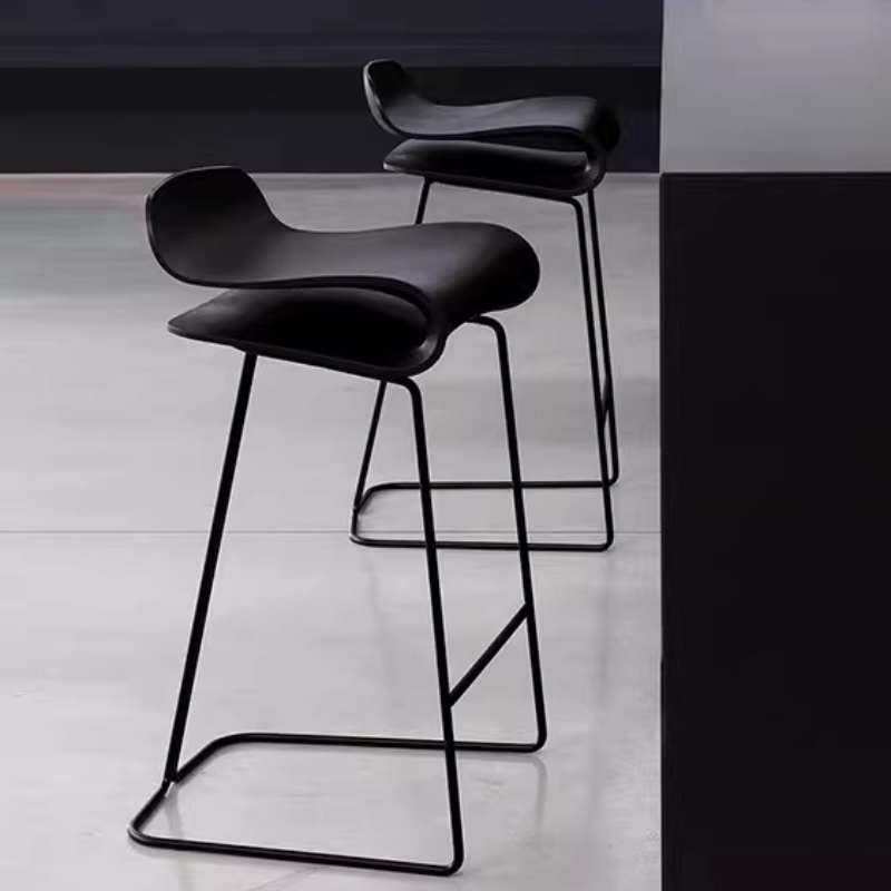 屋外用アイアンバースツール、広い座面の高級デザインハイスツー - Home Bar Seating のレビューと価格