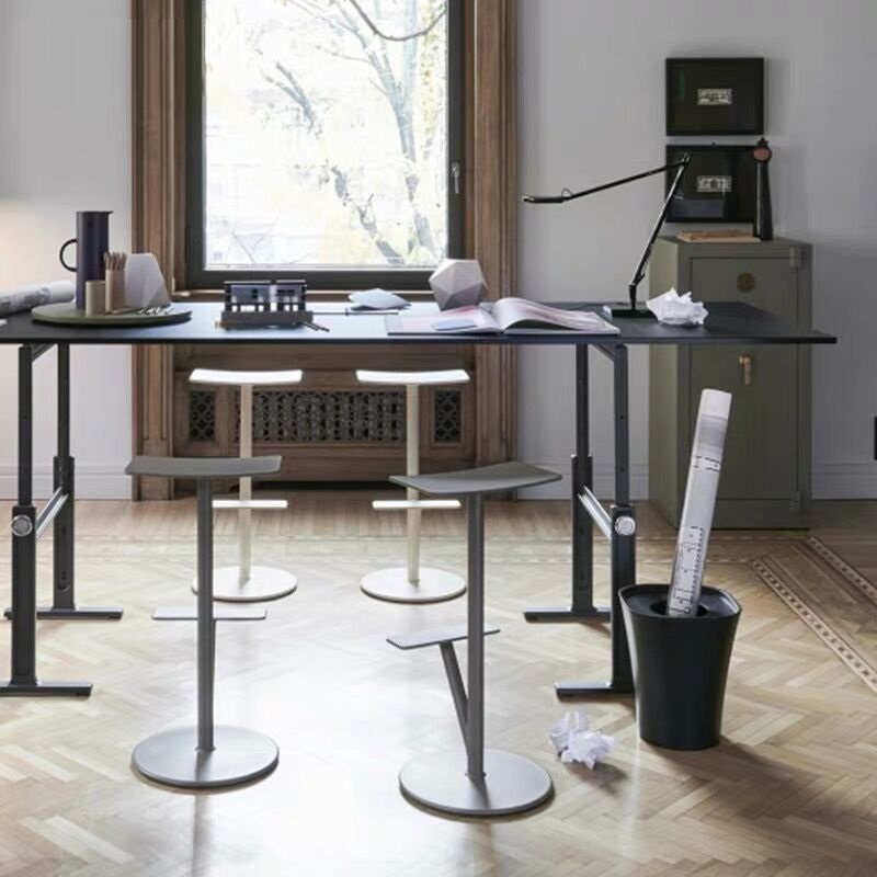 モダンなメタルハイバースツール、スカンジナビア風カウンターチ - Home Bar Seating のレビューと価格